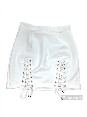 Vestidos mini skirt white w/sexy lace-up front detail Women’s medium | rr9
